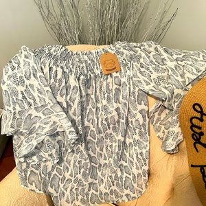 Never worn, off the shoulder, Kori top
